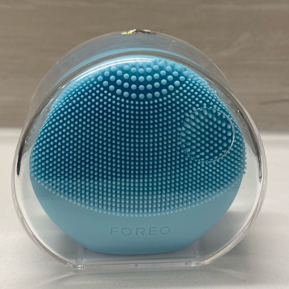 Foreo Luna Play Plus - Picture 2 of 3